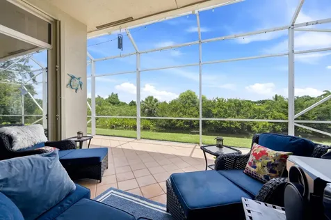 9857 Via Grande W Wellington FL 33411