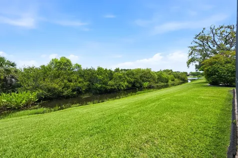 9857 Via Grande W Wellington FL 33411