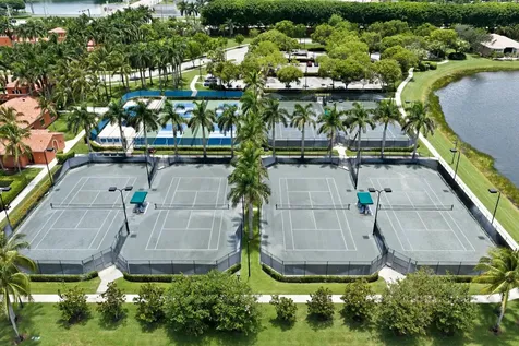 9857 Via Grande W Wellington FL 33411