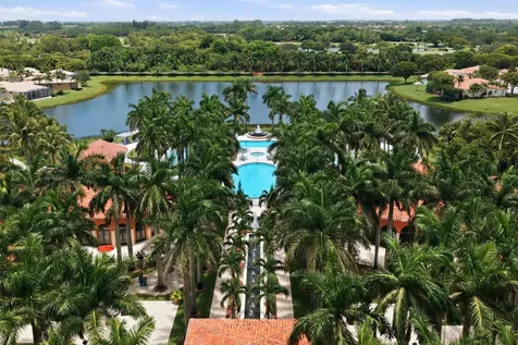 9857 Via Grande W Wellington FL 33411