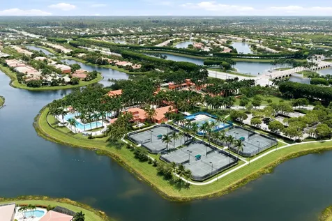 9857 Via Grande W Wellington FL 33411