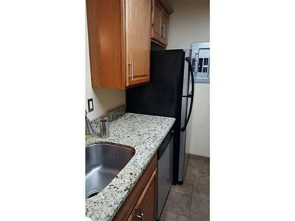 10035 Winding Lake Road Sunrise FL 33351
