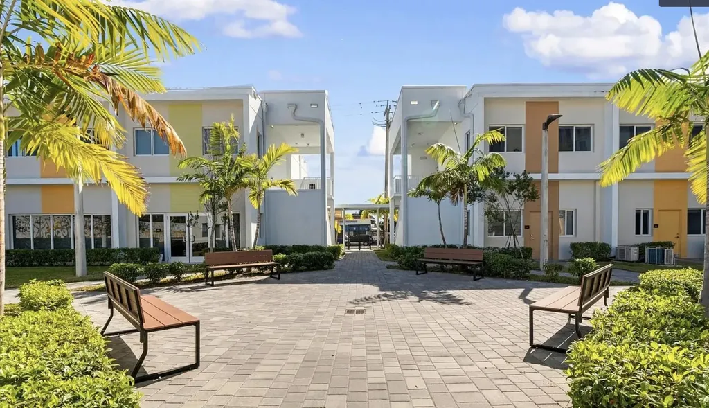 2130 NW 37th Street Miami FL 33142