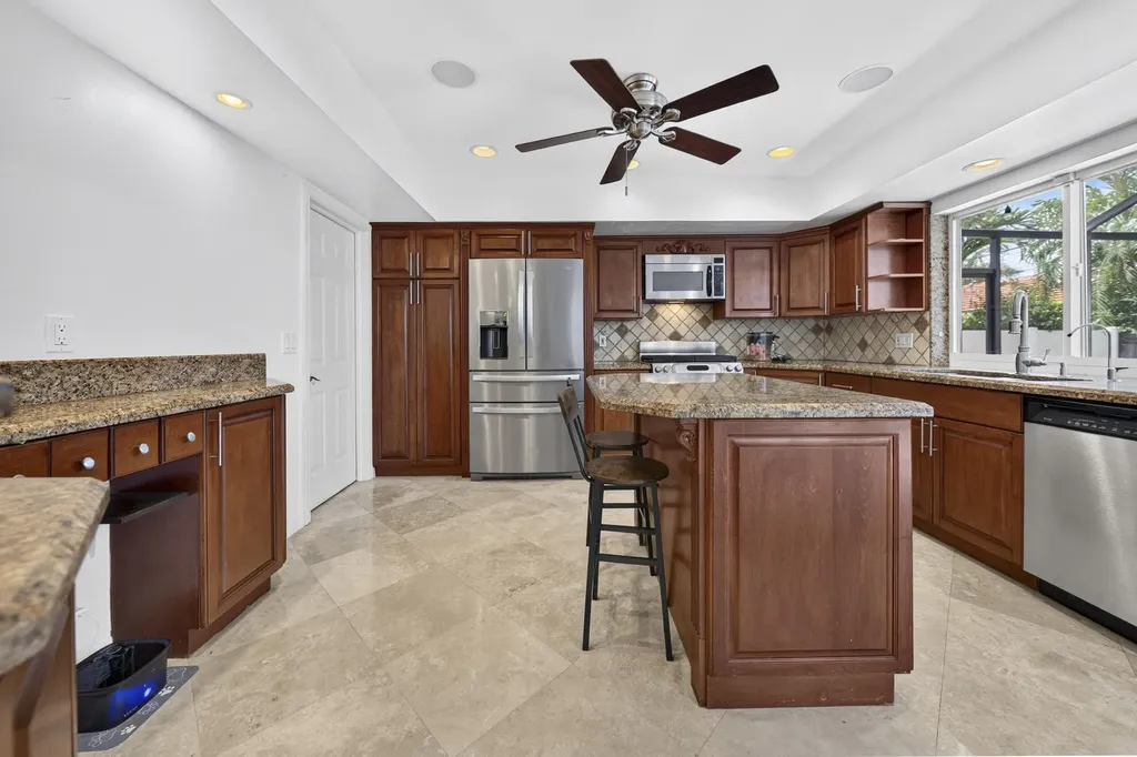 3011 NE 47th Street Fort Lauderdale FL 33308