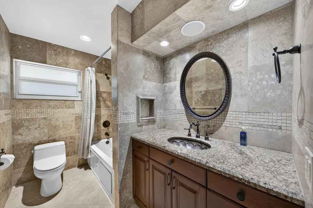 3011 NE 47th Street Fort Lauderdale FL 33308
