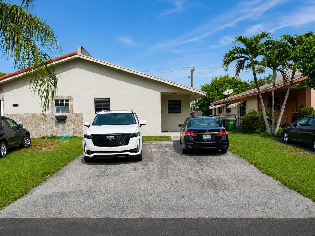 1115 NE 1st Court Hallandale Beach FL 33009