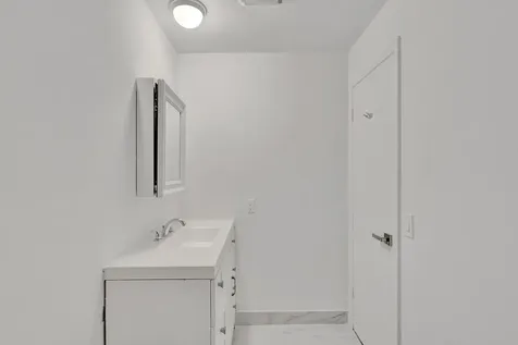 1115 NE 1st Court Hallandale Beach FL 33009