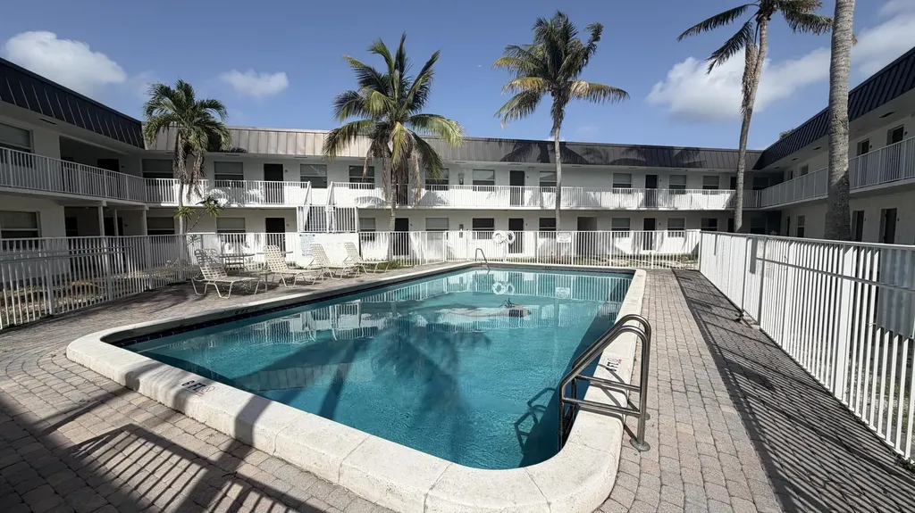 1470 N Dixie Highway Fort Lauderdale FL 33304