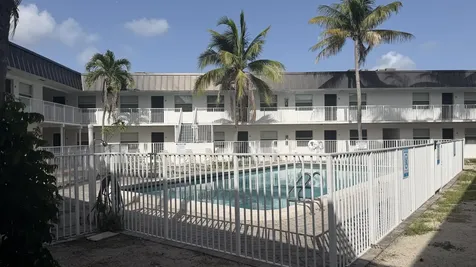 1470 N Dixie Highway Fort Lauderdale FL 33304