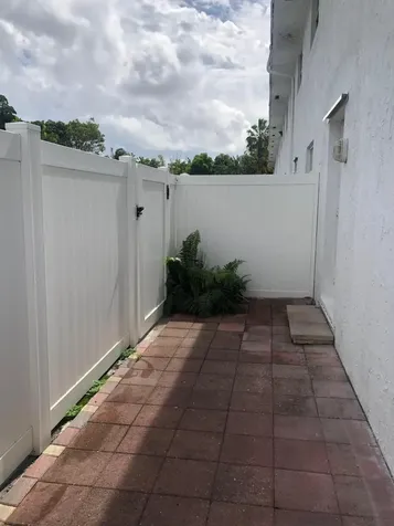 1470 N Dixie Highway Fort Lauderdale FL 33304