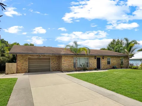 801 W Weatherbee Road Fort Pierce FL 34982