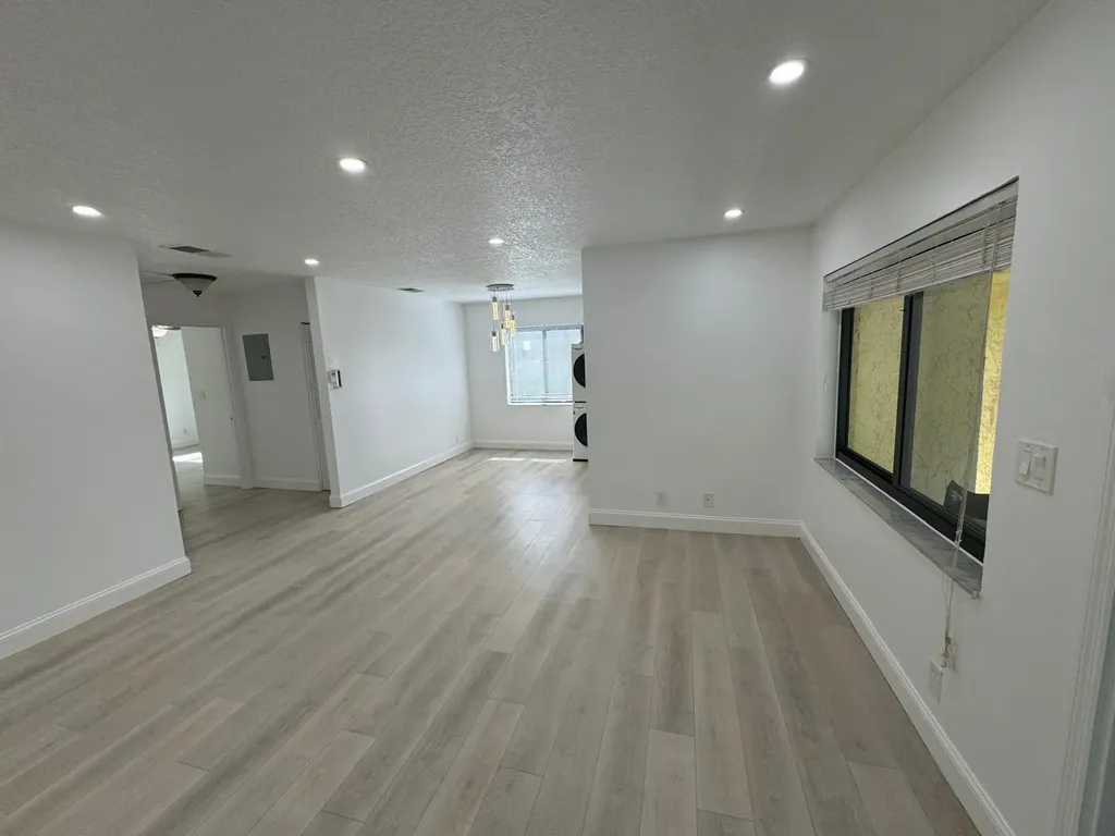 11660 NW 45th Street Coral Springs FL 33065
