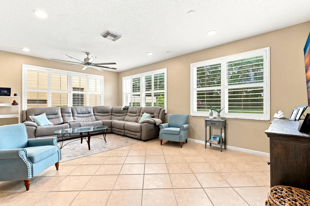 9035 Silver Glen Way Lake Worth FL 33467