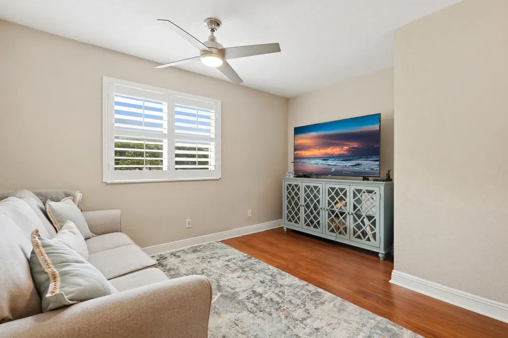 9035 Silver Glen Way Lake Worth FL 33467