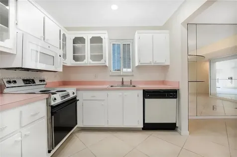 2532 Boundbrook Drive S Palm Springs FL 33406