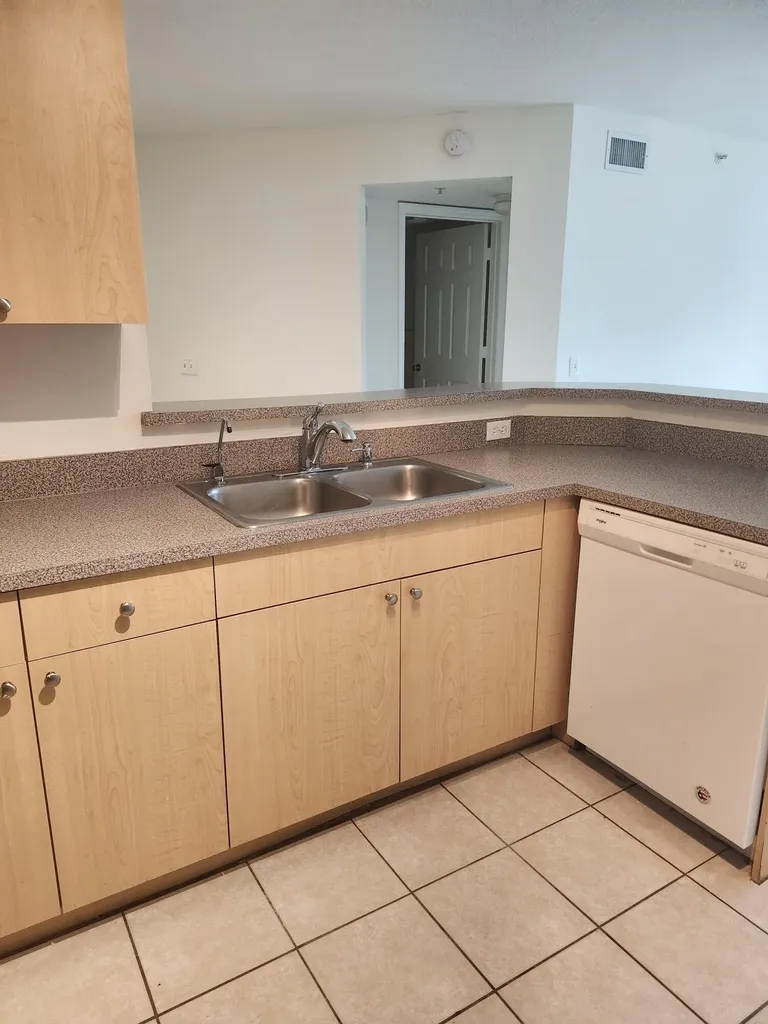 1009 Villa Lane Boynton Beach FL 33435