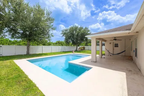 2606 Serenity Circle N Fort Pierce FL 34981