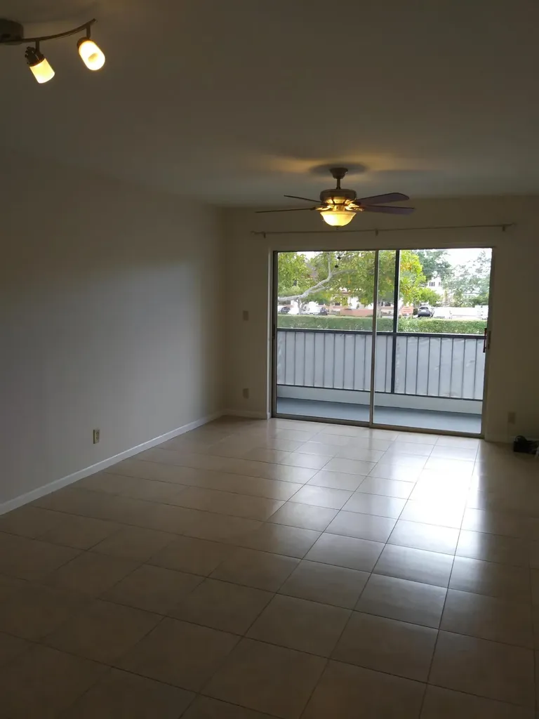 4151 NW 90th Avenue Coral Springs FL 33065