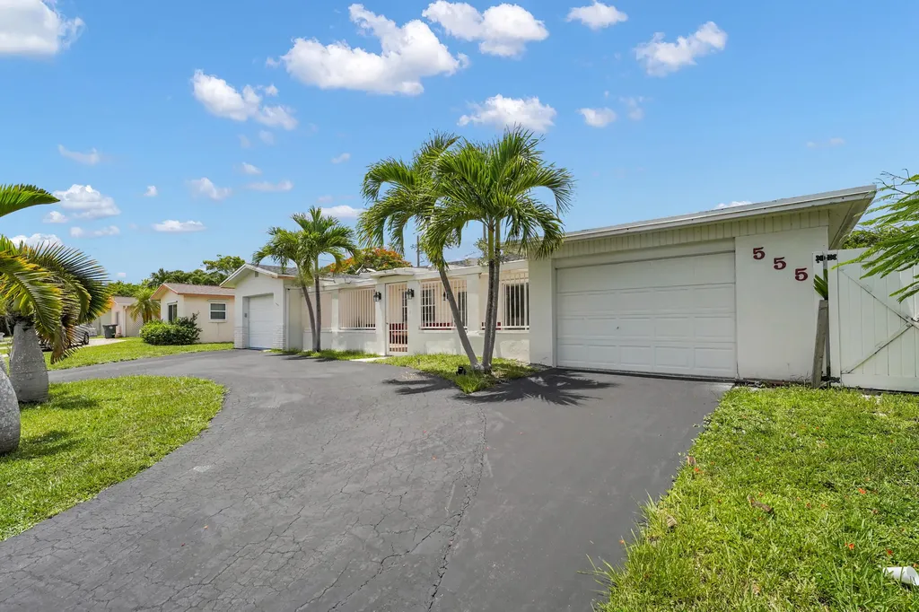555 NW 50th Place Boca Raton FL 33431