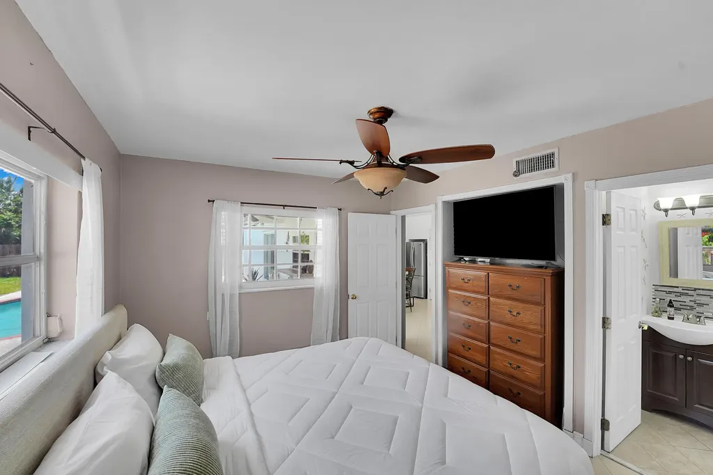 555 NW 50th Place Boca Raton FL 33431