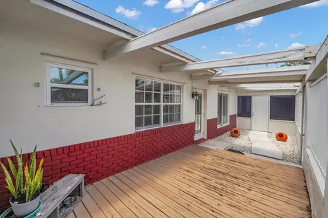 555 NW 50th Place Boca Raton FL 33431