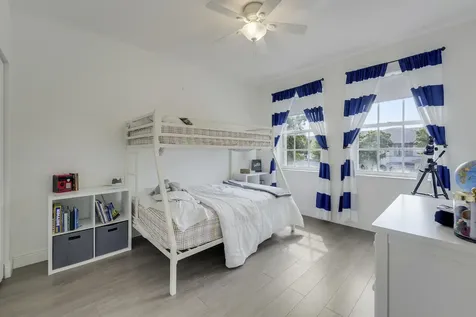 323 Spruce Street Boynton Beach FL 33426