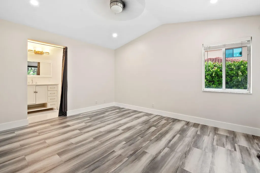 4498 Dogwood Circle Weston FL 33331