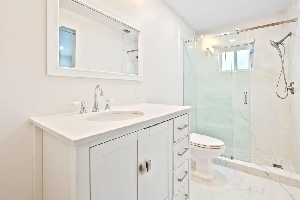 4498 Dogwood Circle Weston FL 33331