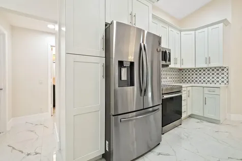 4498 Dogwood Circle Weston FL 33331