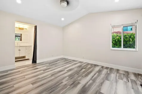 4498 Dogwood Circle Weston FL 33331
