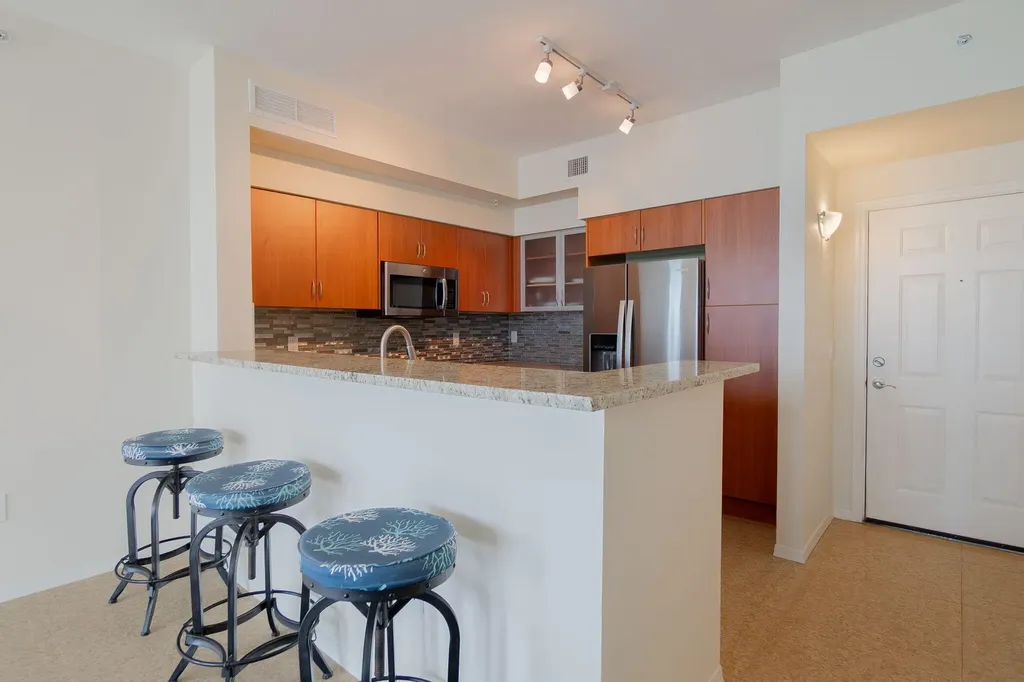 806 E Windward Way Lantana FL 33462