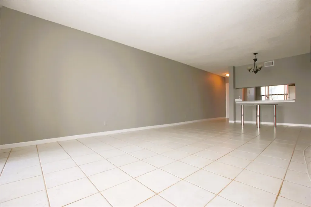 217 Lake Pointe Drive Oakland Park FL 33309