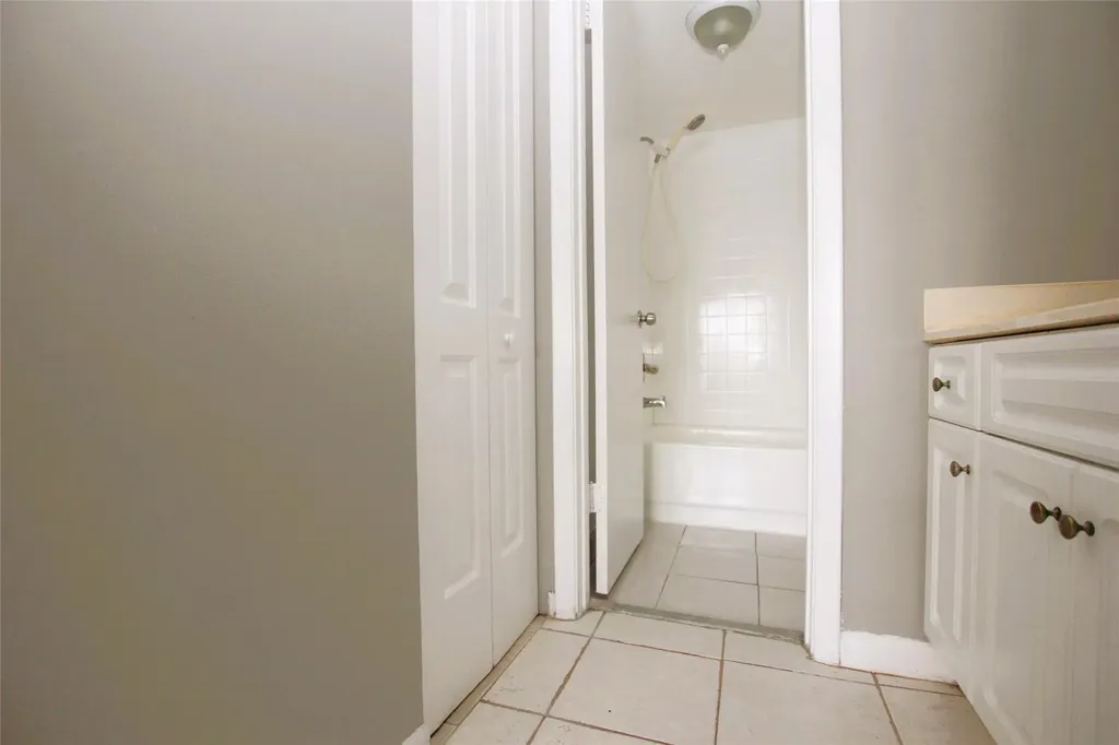 217 Lake Pointe Drive Oakland Park FL 33309