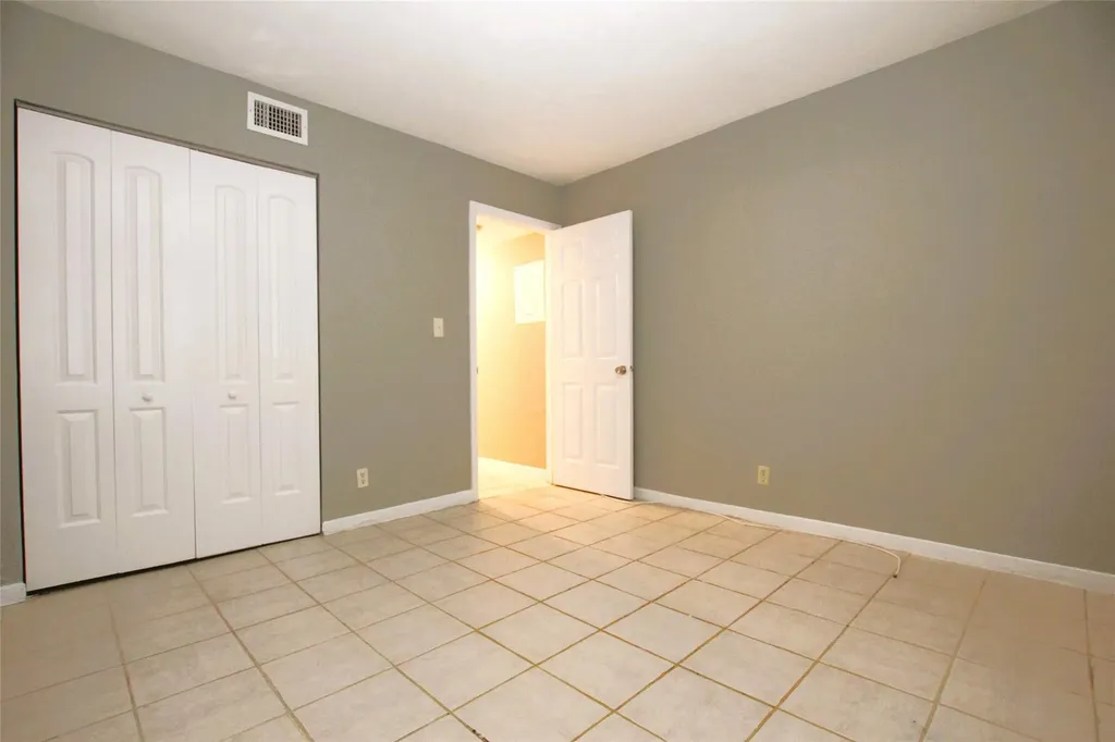 217 Lake Pointe Drive Oakland Park FL 33309