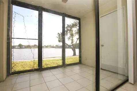 217 Lake Pointe Drive Oakland Park FL 33309