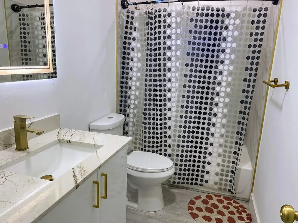 3580 NW 73rd Avenue Lauderhill FL 33319
