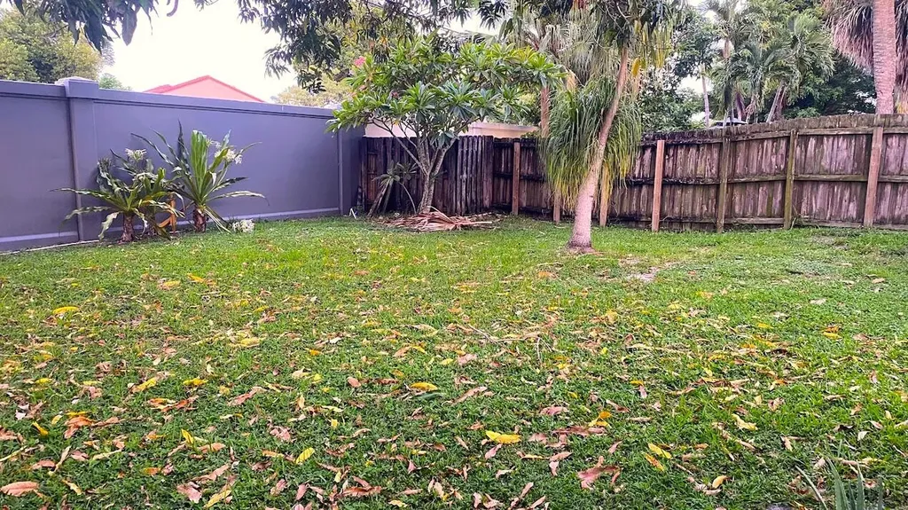 3580 NW 73rd Avenue Lauderhill FL 33319