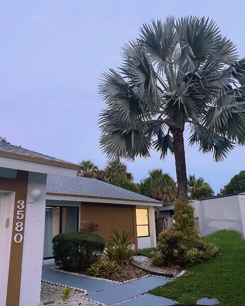 3580 NW 73rd Avenue Lauderhill FL 33319