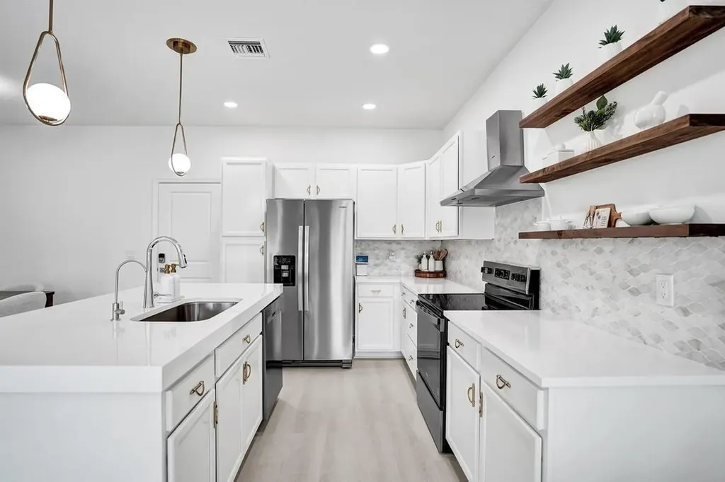 4508 Longwood Lake Square Westlake FL 33470