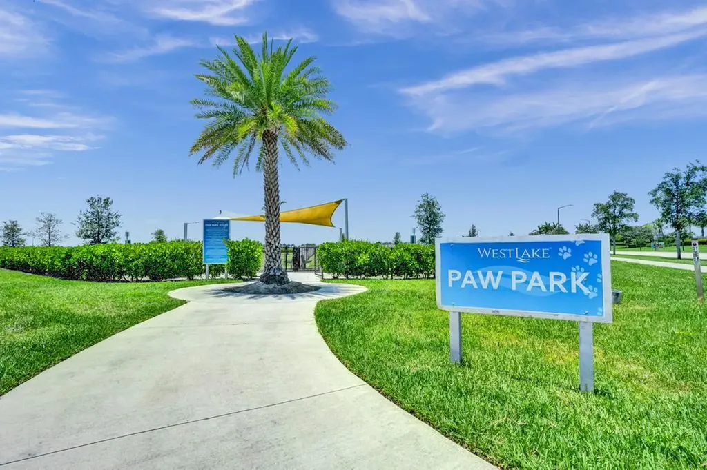 4508 Longwood Lake Square Westlake FL 33470
