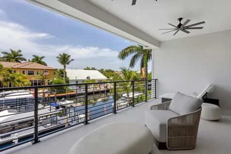 2420 NE 48th Street Lighthouse Point FL 33064