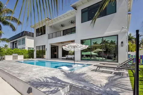 2420 NE 48th Street Lighthouse Point FL 33064