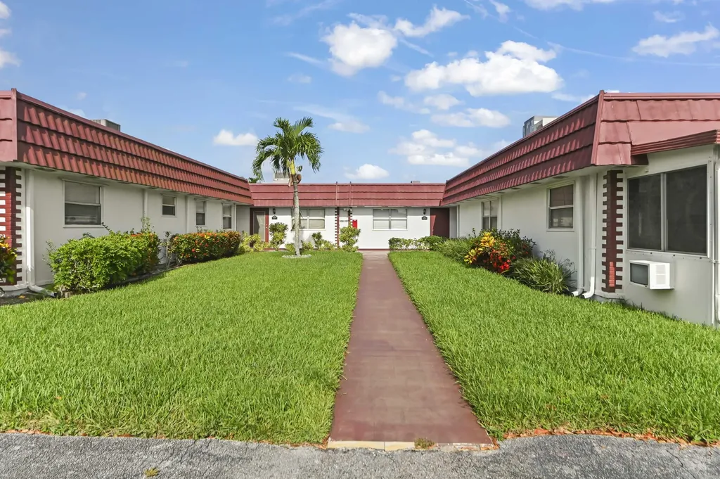 209 Waterford I Delray Beach FL 33446