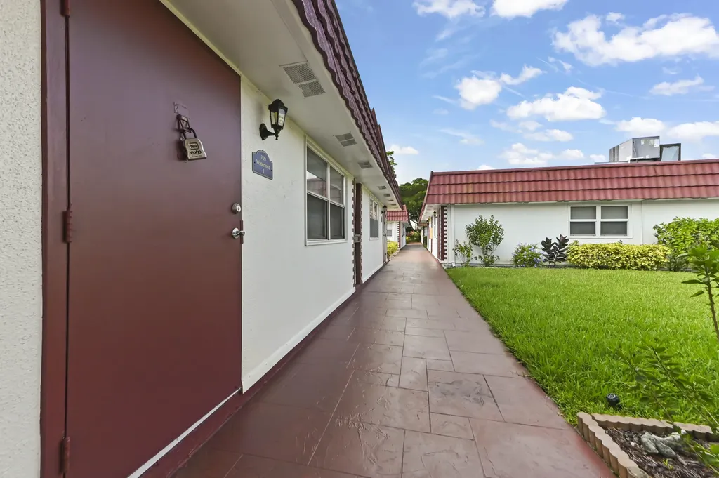 209 Waterford I Delray Beach FL 33446