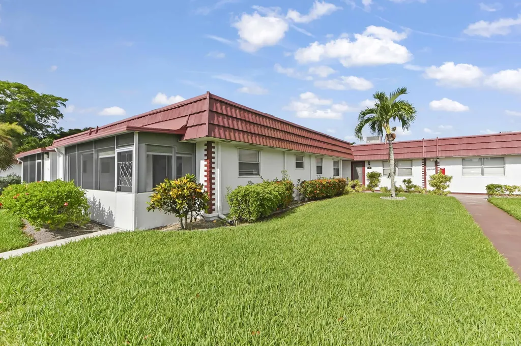209 Waterford I Delray Beach FL 33446
