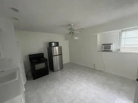 2819 Polk Street Hollywood FL 33020