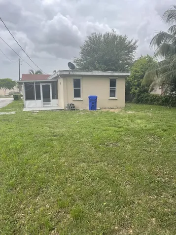 2819 Polk Street Hollywood FL 33020