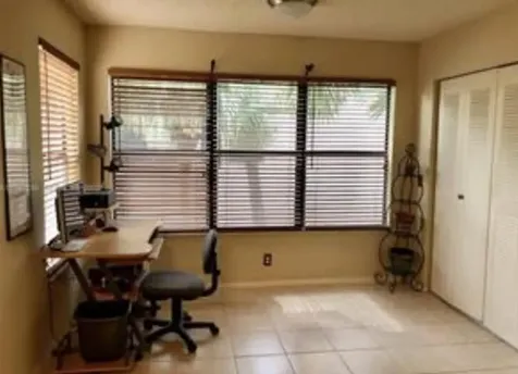 2986 S University Drive Davie FL 33328