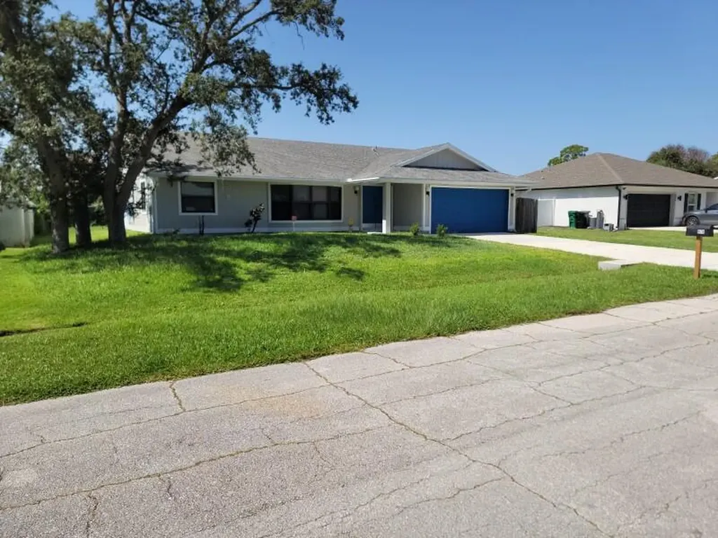 974 SE Belfast Avenue Port St Lucie FL 34983