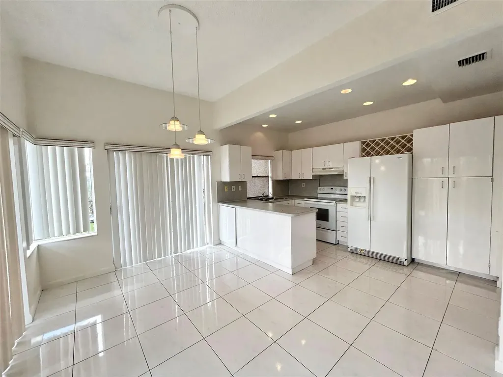 4850 SW 63rd Terrace Davie FL 33314